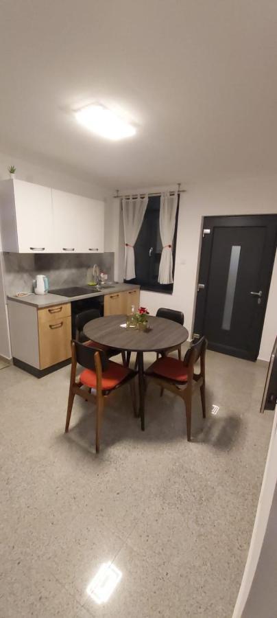 Apartman Dabrovic Novska Esterno foto